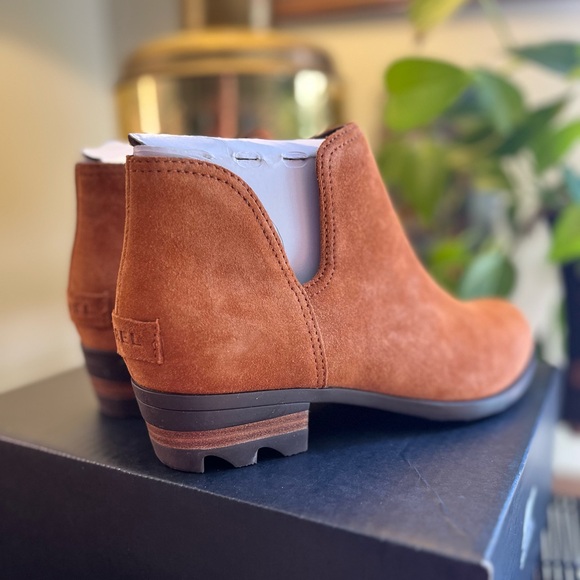 SOREL Lolla II CUT OUT BOOTIE in Iced Tea , Size 6.5 - Picture 5 of 9